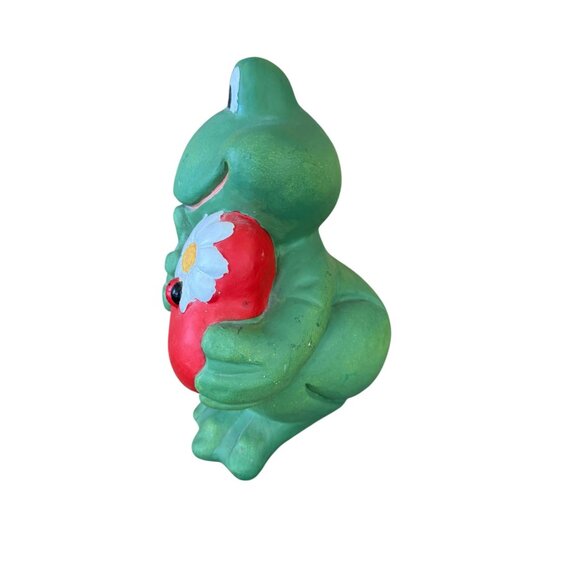 Green Frog Figurine Holding Red Heart With Daisy & Ladybug on Red Heart - Picture 6 of 7